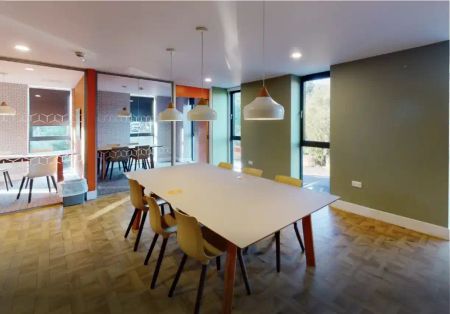 Silver Studio - Photo 2