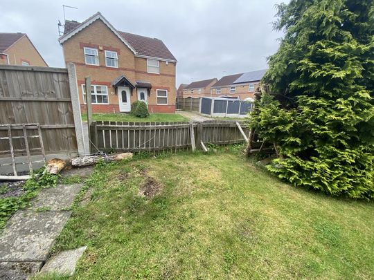 3 bedroom semi-detached house to rent - Photo 1