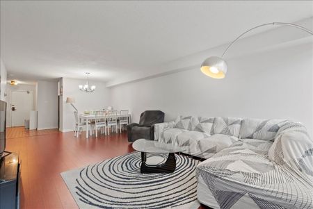 For Lease - 45 Carlton Street Unit# 609, Toronto, Ontario - Photo 2
