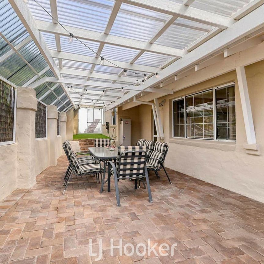 6 Louise Close, South Bunbury WA - Photo 1