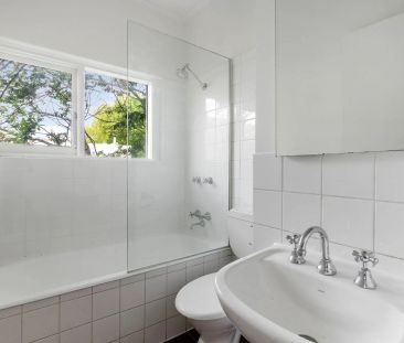 Fresh & Perfectly Positioned in Prime Armadale - Photo 6