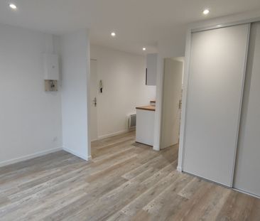 Location Appartement 1 pièce 23m² - Photo 4