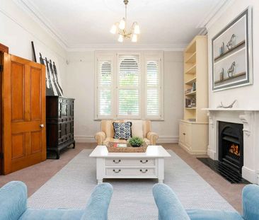 Sophisticated Family Entertainer in Coveted Woollahra Address - Photo 2