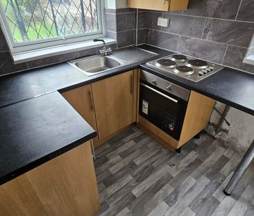 Glendale Close, Bradford, BD6 2LR - Photo 4