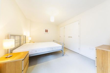 1 Bed Flat - Photo 3