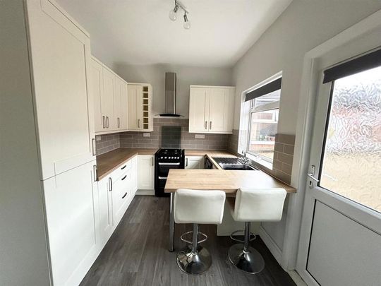 2 bedroom terraced house to rent - Photo 1