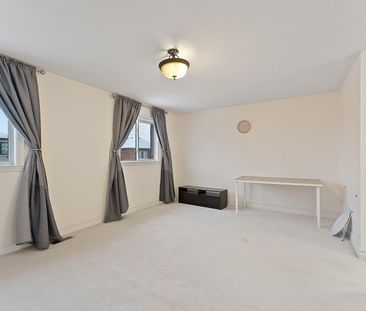 For Lease - 31 Craddock Street, Vaughan, Ontario - Photo 4