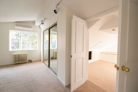For Lease - 110 Hubbard Boulevard Unit# 3rd, Toronto, Ontario - Photo 2
