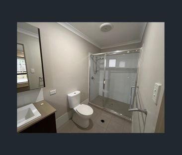 SPACIOUS FAMILY LIVING IN HIGHLAND RESERVE ESTATE - Photo 5
