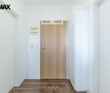 Pronájem bytu 1+kk v osobním vlastnictví 30 m², Klecany - Фото 2