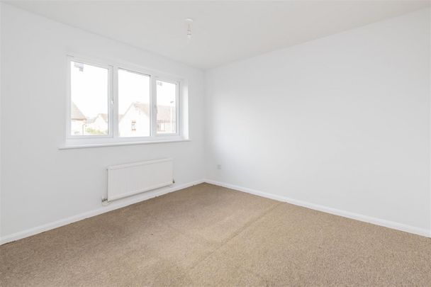 3 bed House - Semi-Detached To Let - Photo 1