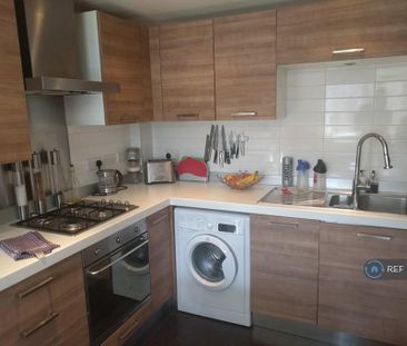 2 bedroom flat to rent - Photo 6