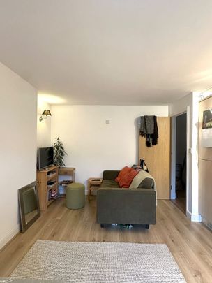 1 Bed Flat, Knowle Road, BS4 - Photo 1