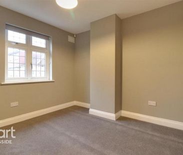 3 bedroom end of terrace house to rent - Photo 6
