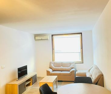 Piso de alquiler en Calle Gerona, Barrio del Centro - Photo 3