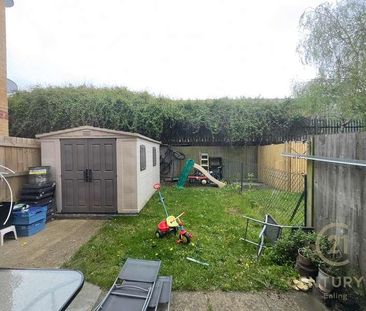 St. Giles Close, Hounslow, TW5 - Photo 5