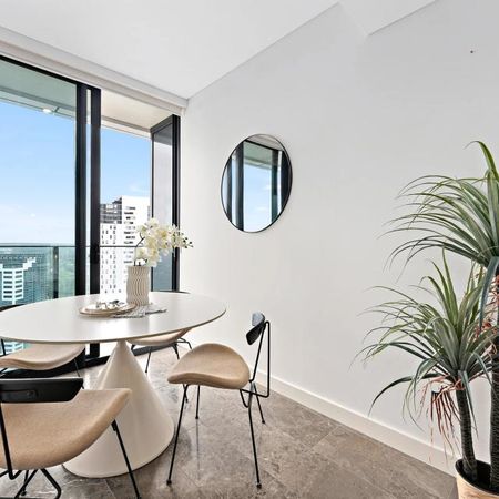 Luxury North Aspect Skyhome, Sensational Views & Unbeatable Location - Photo 2