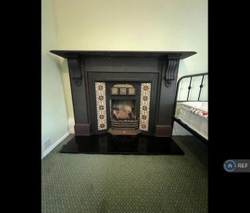 1 bedroom in a house share to rent - Photo 6