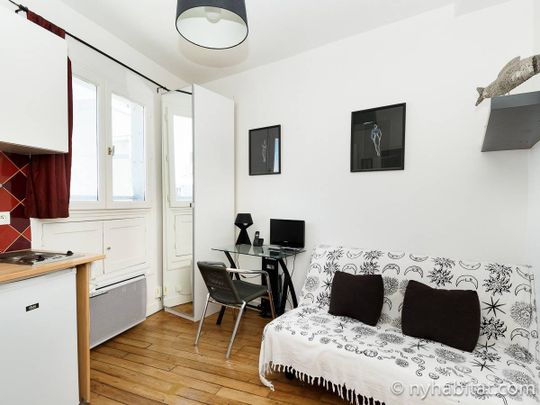 Logement à Paris, Location meublée - Photo 1