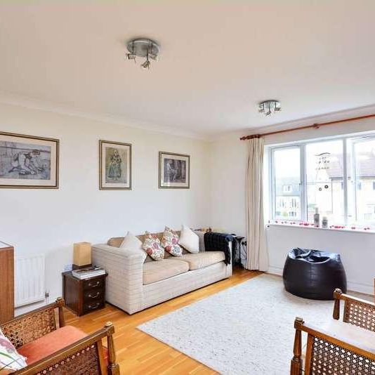 Corney Reach, Grove, W4 - Photo 1