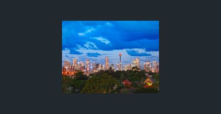 Luxurious Townhouse With Panoramic Views - Photo 2