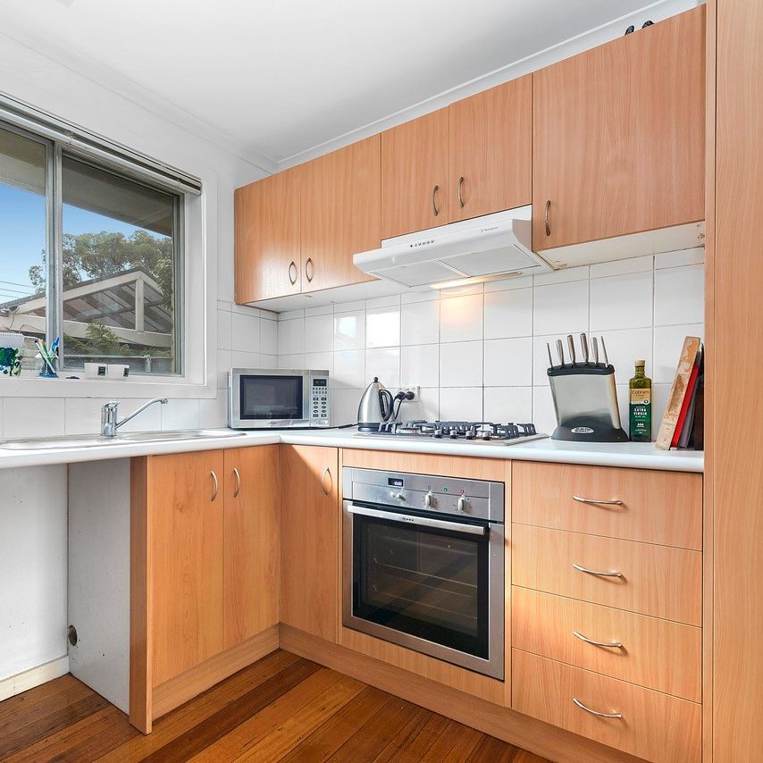 2/100 Ferntree Gully Road, Oakleigh East VIC 3166 - Apartment For Rent | Domain - Photo 1