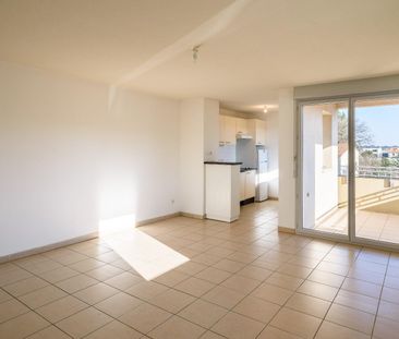 location Appartement T3 DE 66.7m² À VINASSAN - Photo 1