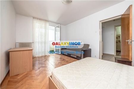 Apartament 4 camere decomandat TITAN (Strada Firidei - Scoala Dante) - Photo 2