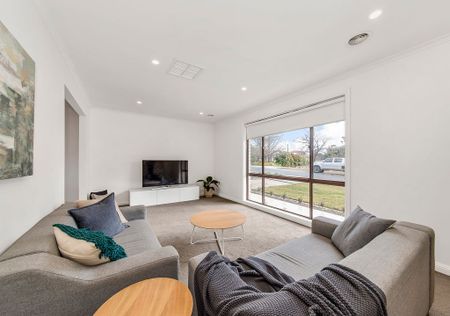 7 Dalton Place, Florey ACT 2615 - House For Rent - $620 | Domain - Photo 2