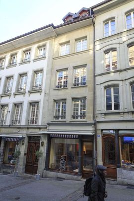 Studio for rent in the heart of Fribourg - Photo 1