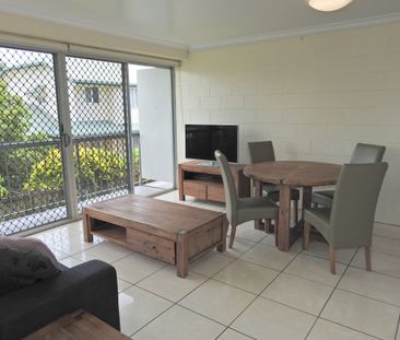 6/92 Milton Street, Mackay QLD 4740 - Photo 2