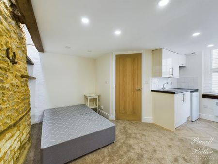 Studio to rent - Photo 3