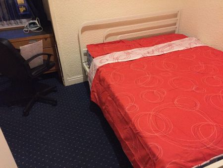 4 bedroom house share to rent - Photo 5