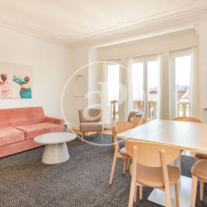 Luxury penthouse for rent in Madrid, Spain - Photo 1