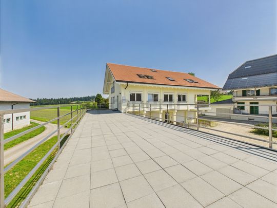 Generous 2.5-room apartment with a fantastic roof terrace in Affoltern im Emmental - Photo 1