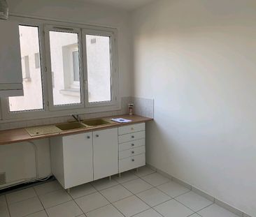 Location Appartement 1 pièce 32m² PONTAULT COMBAULT 77340 - Photo 2