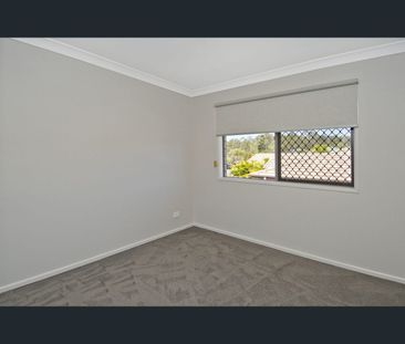 11A Carter Street, Pacific Pines, Qld 4211 - Photo 3