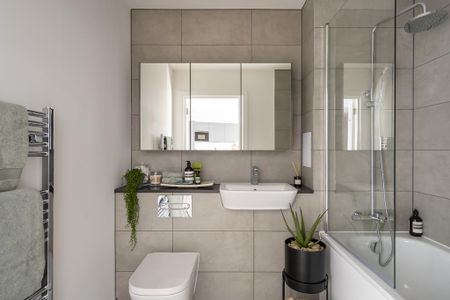 2 bedroom flat to rent - Photo 5