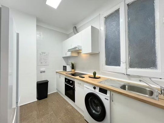 Calle de San Bernardo, Madrid, Community of Madrid 28015 - Photo 1