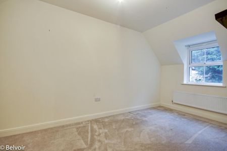 5 bedroom semi-detached house to rent - Photo 5