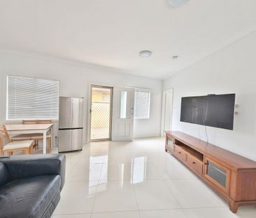 2 bedroom granny flat - Photo 1
