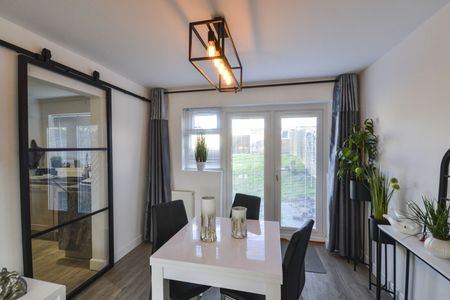 Church Leys, CM18, Harlow - Photo 2