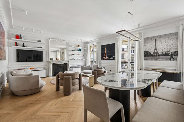 Tout savoir sur cet appartement dans le quartier Triangle d'Or, à Paris 8ème - Photo 1