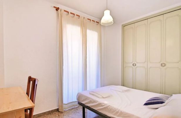 Carrer de Xalans, Valencia, Valencian Community 46022 - Photo 1