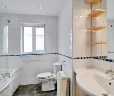 1 bedroom semi-detached house to rent - Photo 3