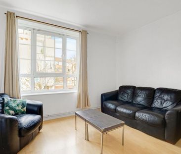 3 bedroom flat to rent - Photo 1