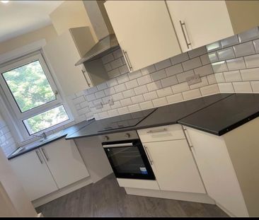 2 Bed Flat, Kincraig Street, G51 - Photo 2