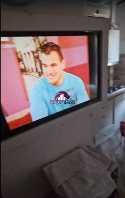 Garsoniera cocheta – zona linistita, parter - Fotografie 1