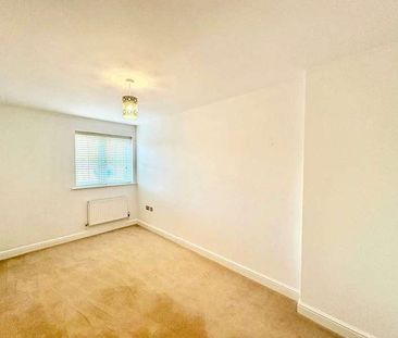 Paddock Gate, North Street, Winkfield, Windsor, Berkshire, RG12 - Photo 4