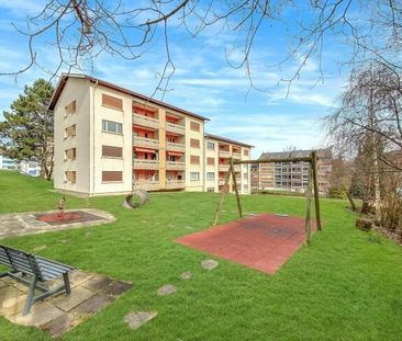 Bright 4.5-room apartment with sunny balcony in Düdingen - Foto 1
